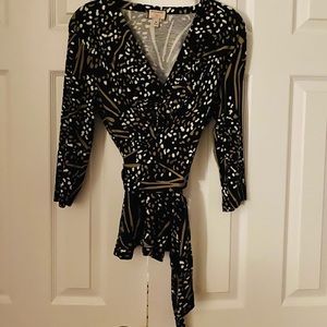 Banana republic women’s animal print shirt medium